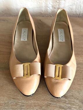 Calico Vintage Tan Bow-Trim Leather Flats